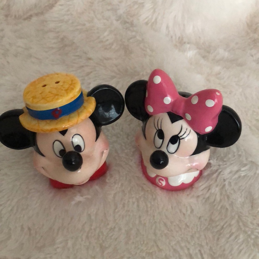 Mickey and Minnie salt and pepper shakers vintage